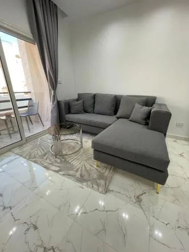 Endless Summer Apartment House W7