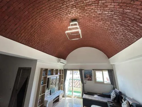 New 1BR Apt Balcony Full Kitchen