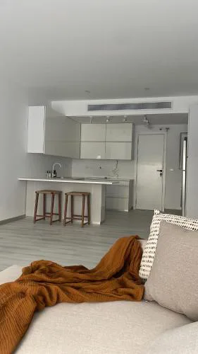 Lakeview Residence