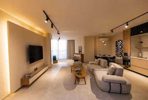 Luxury Smart Studio - King Bed - By Beithady - BH-26-403