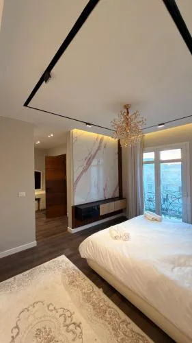 Marvelous 3BR Apartment in Hyde park