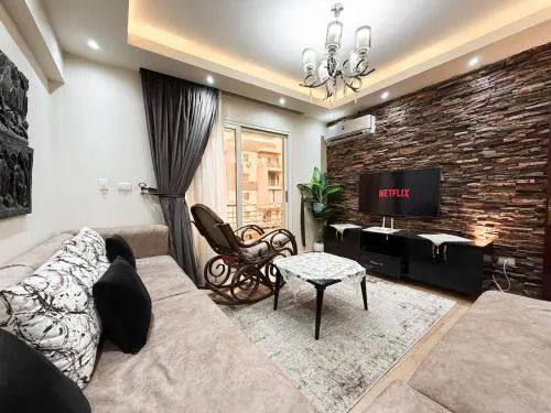 Modern 2BR New Cairo Apartment Quiet Compound & Green View