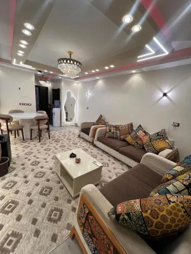 Bright & Modern Apartment in B6