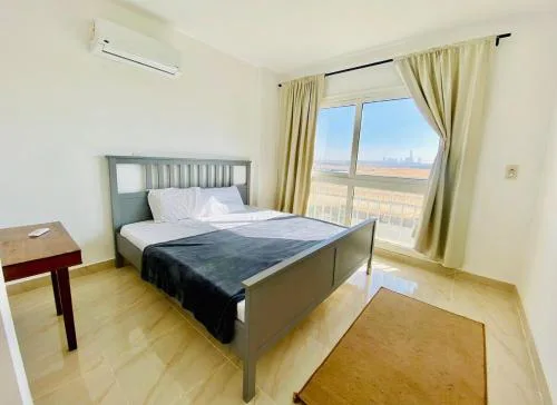 Iconic Tower View Wi-Fi AC - Couple Allowed