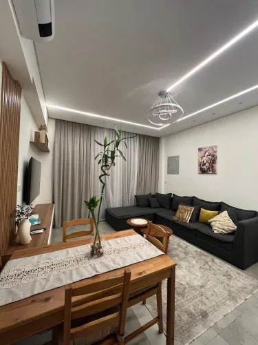 Lailaz home