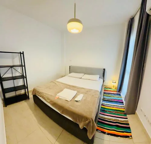 Luxury Studio Wi-Fi AC Smart TV