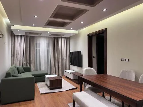 Prime location Apt with garden