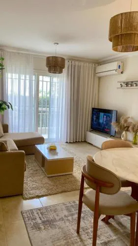 Sunny Modern Flat With Garden