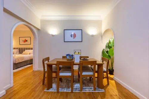 1825 Haven Residence - 2BR - Central