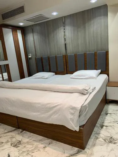 18B Shehb Apartment Hotel