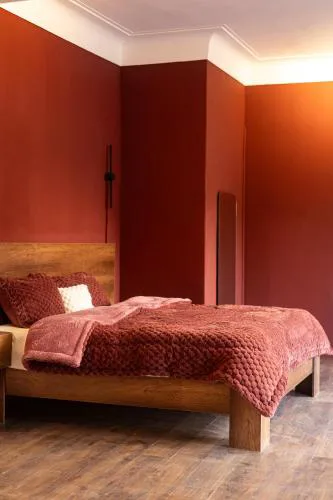 A spacious 1 bedroom apartment in garden city