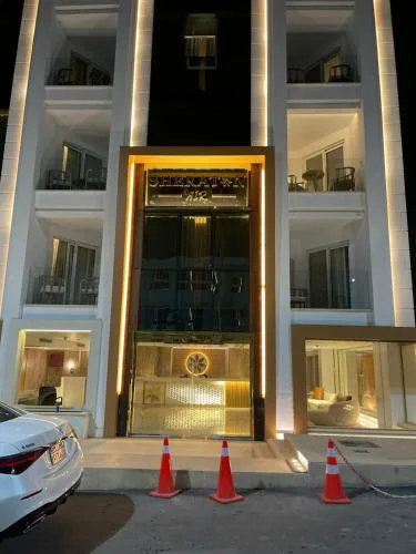 Airport Residence