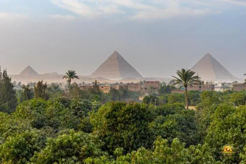 Apartment A pyramids view