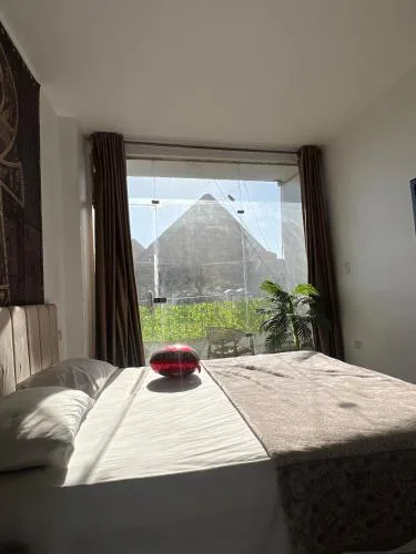 Asia Pyramids View Inn