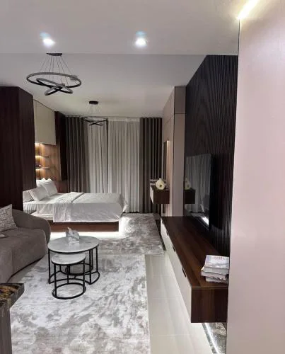 AUC View, Super Luxury 1BR By Guave stay