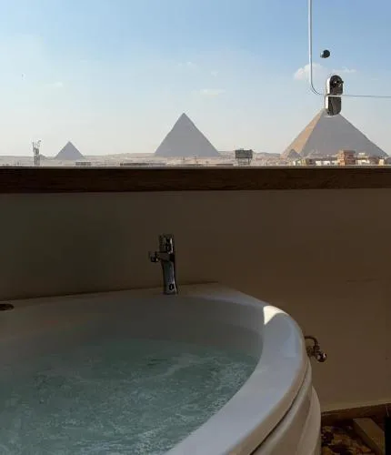 Aura Pyramids