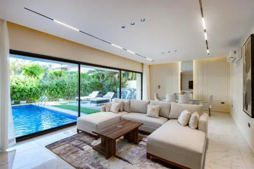 Best 2Bdr Apt in New Cairo W Private Pool and garden