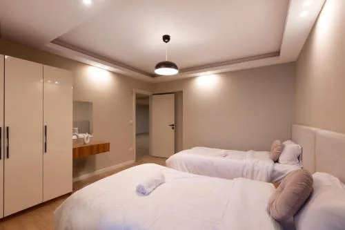 Cairo Homes Elegant 3BR Nile View Maadi