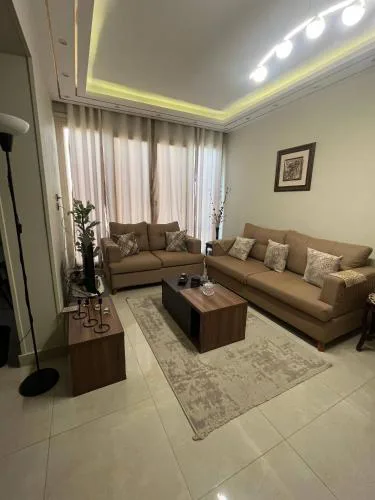 Cozy 2 Bed Rooms Apartment, 25 mins to the Airport