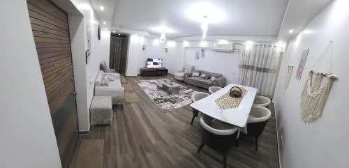 Cozy Modern Apartment in Prime Location