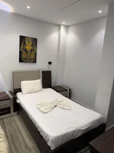 Cuava Pyramids Inn