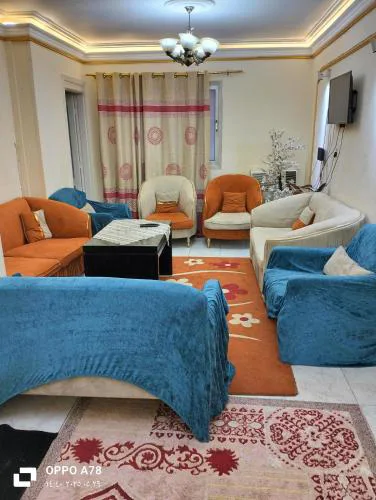Egypt House makrm ebied