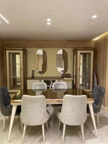 El-Dokki Modern Apartment