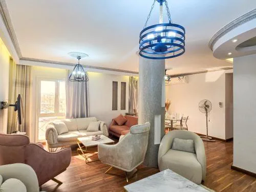 El Rehab City COZY Studio & UNIQUE Location