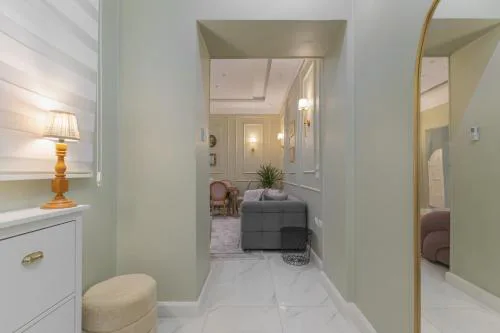 Elegant Stay Balcony Views Rosa Palace