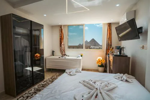 Elite O pyramids View Hotel
