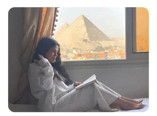 Entire unites with Pyramids view