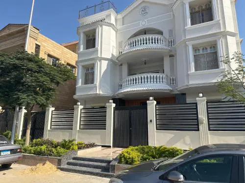 زافيرو التجمع الاول للعائلات فقط families only- ممنوع لسكان القاهره