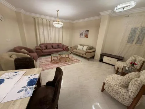 Family Apartment GuestS House