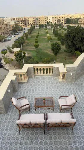 Garden View Rooftop Apartment