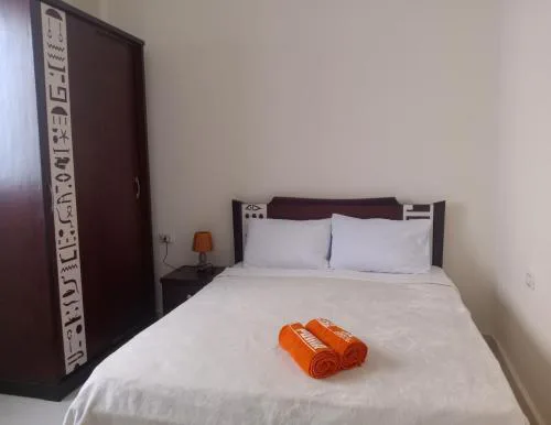 Giza Home 2