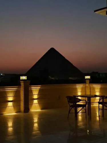 Glow pyramid view