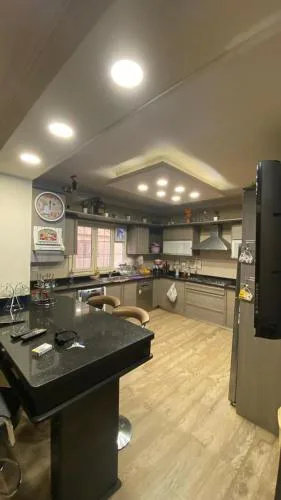 Isis apartment