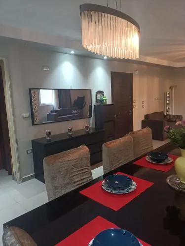 شقة متميزة مفروشة في مكان راقي بالهرم