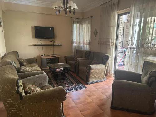 إيجار مفروش للعائلات فقط