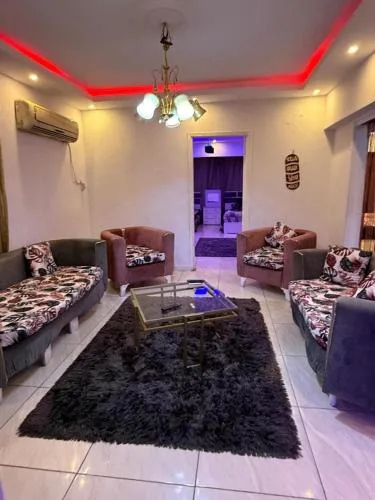 شقة فاخرة بالمهندسين