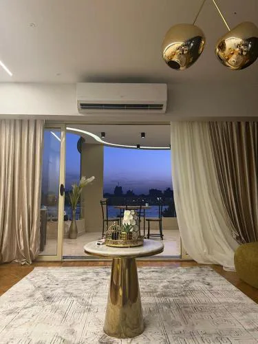 Luxurious apartment nile view
