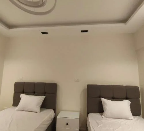 luxurious Downtown House near airport and Malls