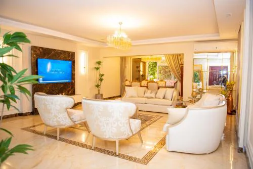 Luxurious Family Apartment in Prime New Cairo with Garden