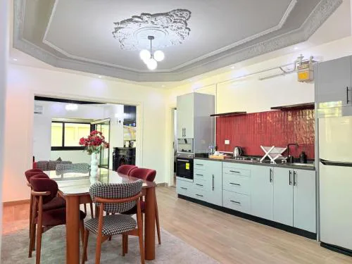 Luxury 2BR Apartment steps from Tahrir& Grand Egyptian Museum