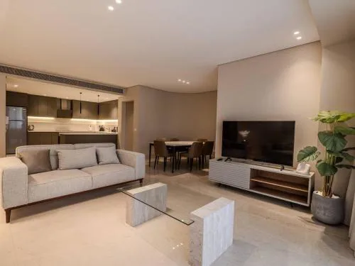 Luxury 3 Master Bedrooms with 1 Nanny Room and Pool View