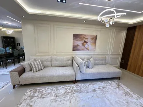 شقه فندقيه في القاهره luxury 4bedroom for daily or monthly rent in Cairo