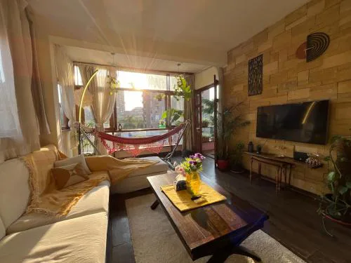 Luxury Colorful Zamalek Apartment w Amazing View