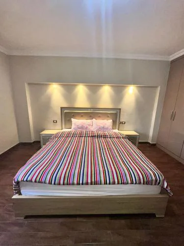 Luxury Stay Near Airport & City Hotspots
