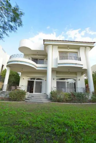 LUXURY VILLA IN NEW CAIRO