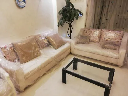 Manial CAIRO شقه فرش مودرن 145متر علي شارع المنيل الرئيسي جزيرة المنيل الروضة قريبه جدا من النيل